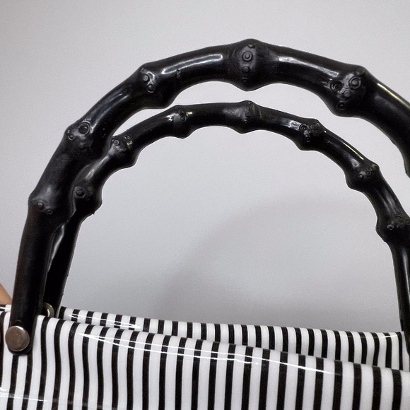 Saks 5th Ave Umbrella Bag Rare Vintage Like New - Picture 6 of 9